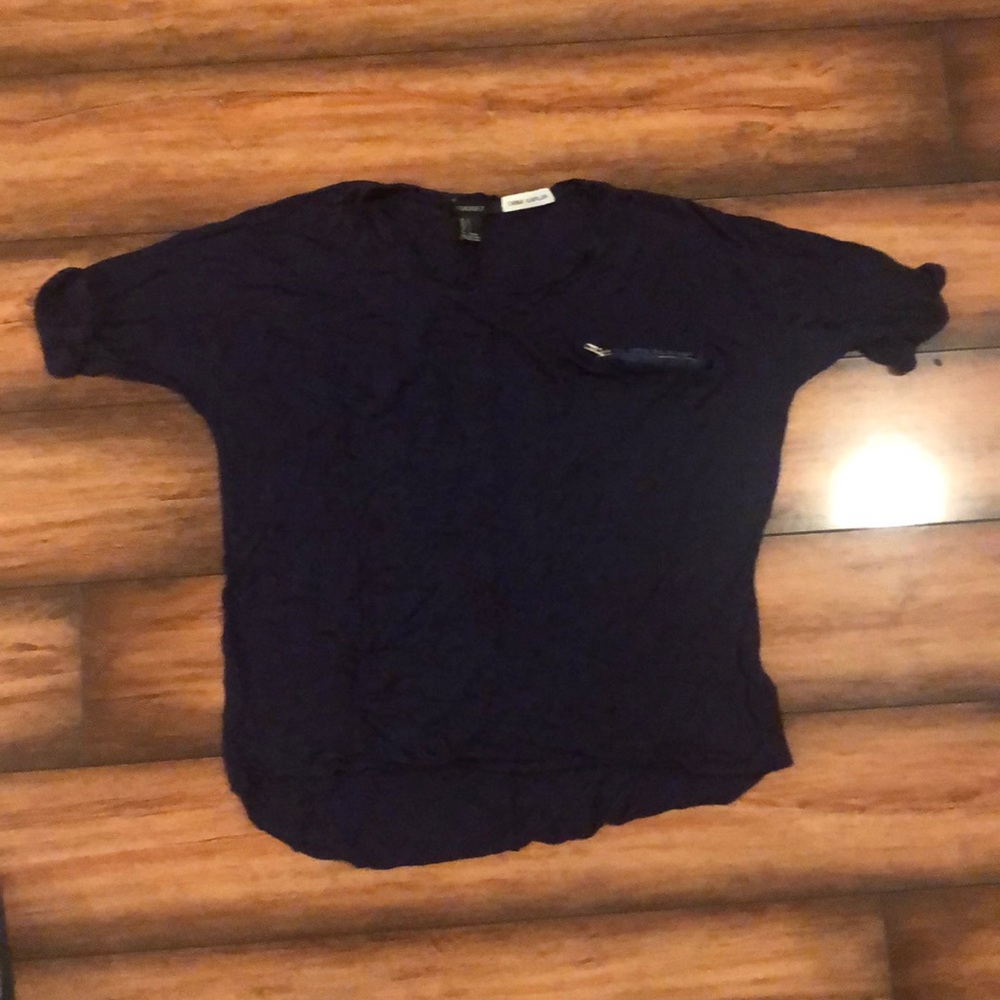 Navy Forever 21 t-shirt